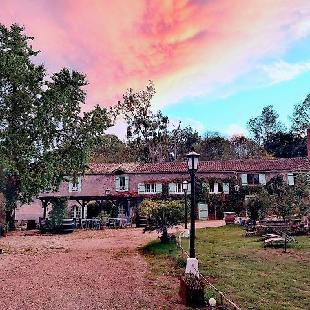 Moulin De Monpoisson Bed and Breakfast Le Puy Exteriör bild