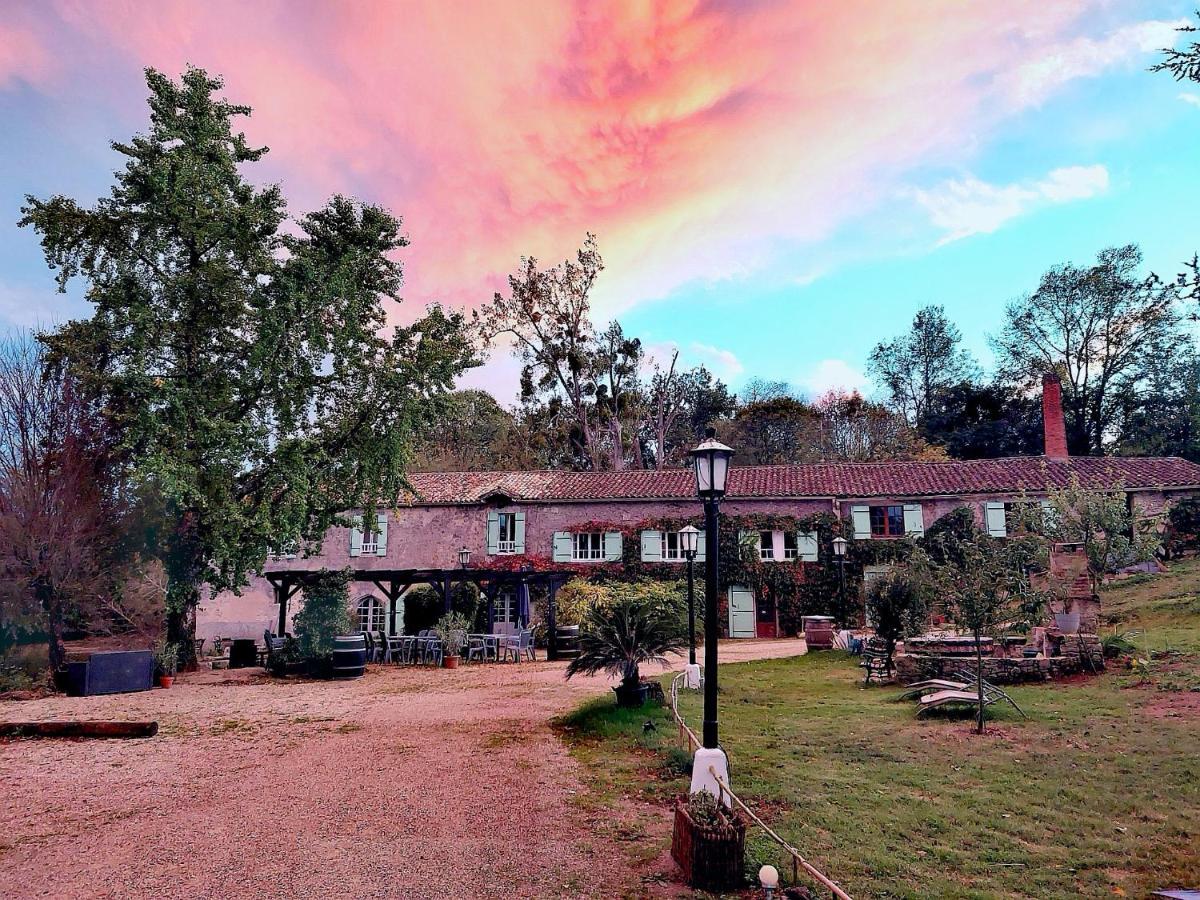 Moulin De Monpoisson Bed and Breakfast Le Puy Exteriör bild